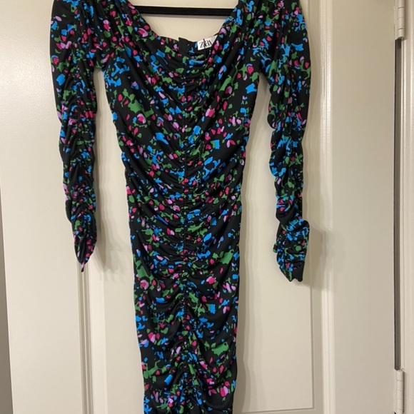 Zara Floral Mini Dress - Picture 3 of 3